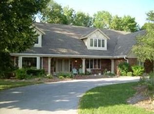 19120 Glen Kerry Dr, Brookfield, WI 53045