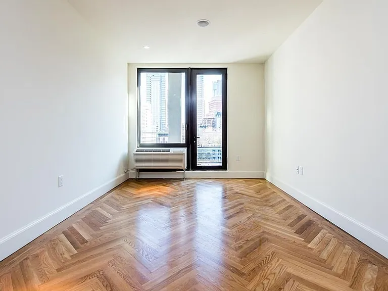 1 Duffield St #306 — Photo 5