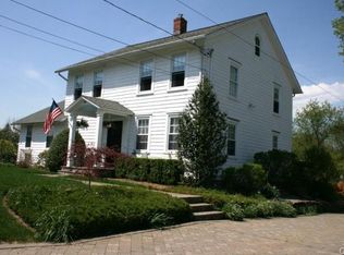 304 Park Ln, Trumbull, CT 06611