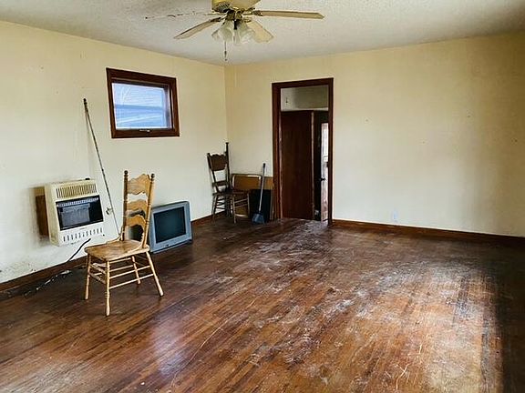 3rd image of 437 N Smith St