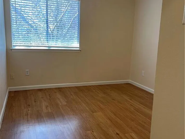 10302 Little Pebble Dr #B — Photo 10
