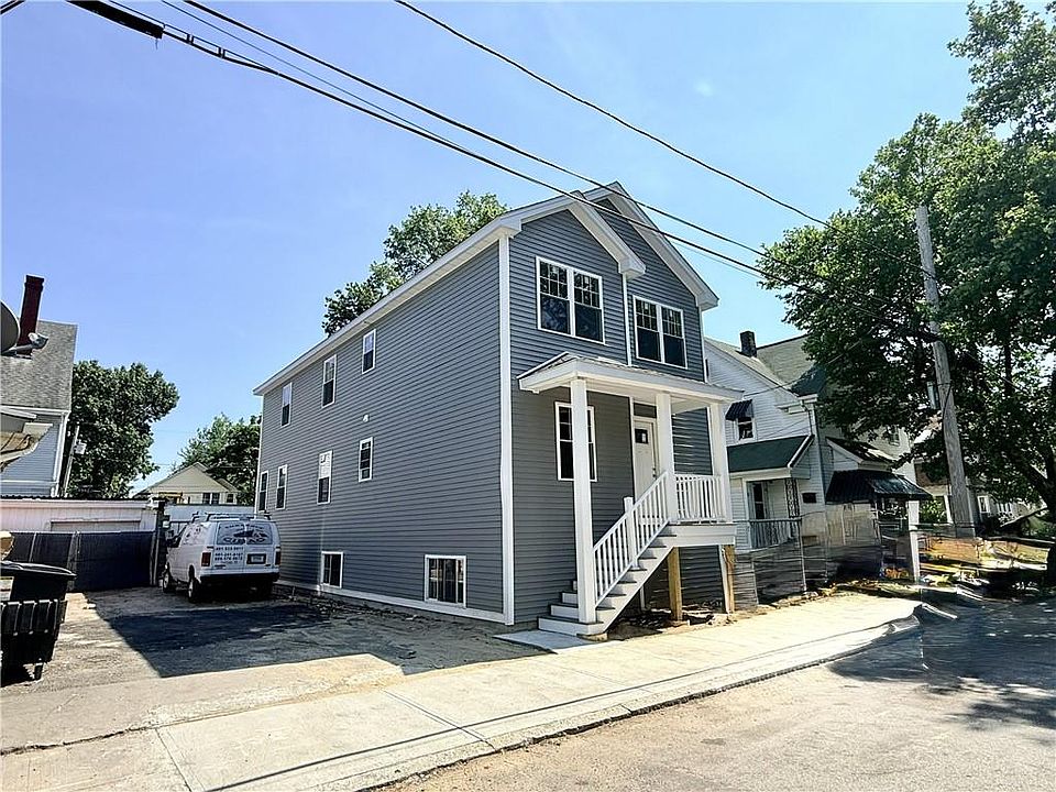 1st image of 8 Payton St