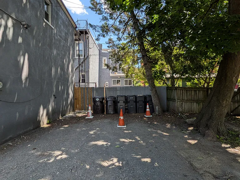628 N 6th St #5 — Photo 13