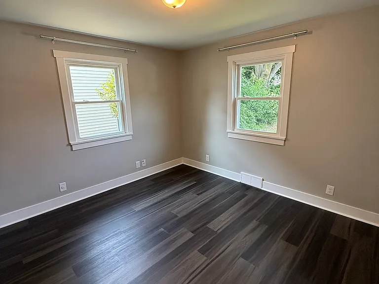 213 Garfield Ave #1 — Photo 16