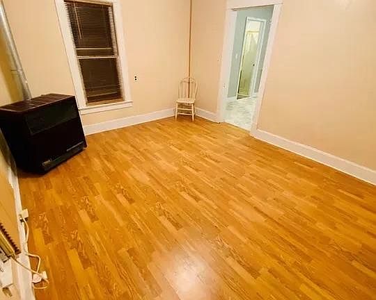 5th image of 12 E Court St