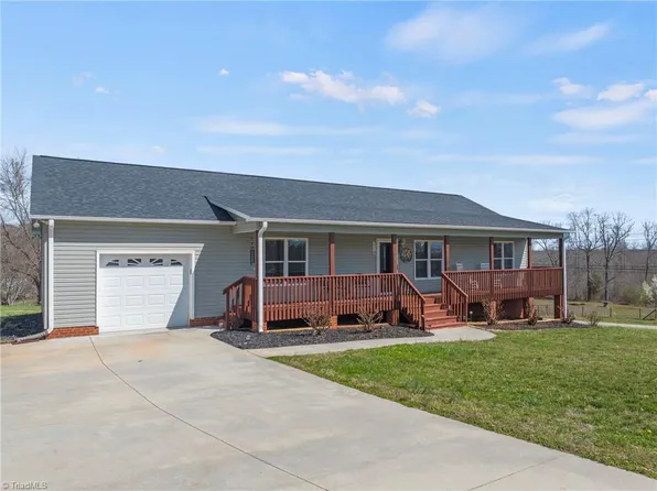 116 Skyline Dr, Lexington, NC 27292