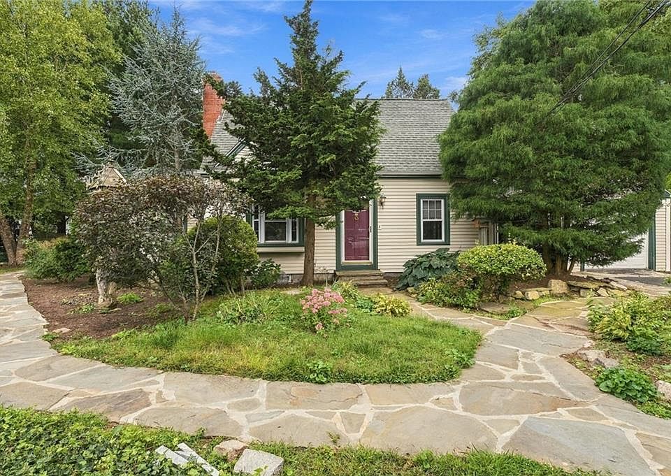 1st image of 2 Elton Cir