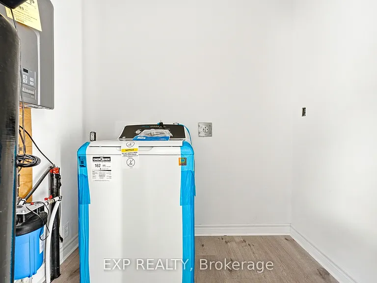 125 Cronsberry Rd — Photo 22