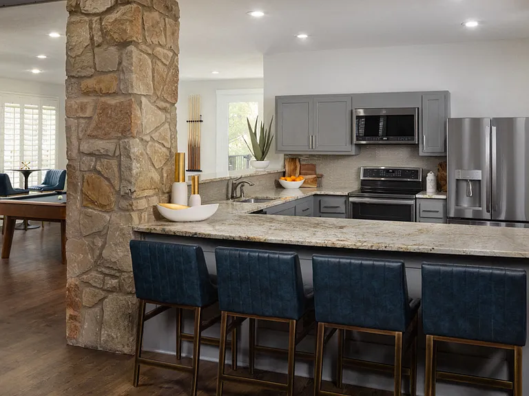 Entertainment Kitchen