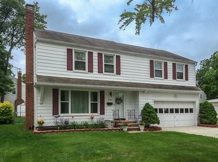 5640 Ridgebury Blvd, Lyndhurst, OH 44124