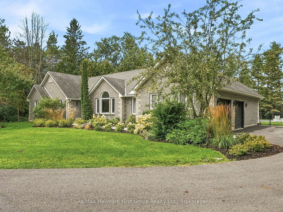 1st image of 170 Keewatin Dr