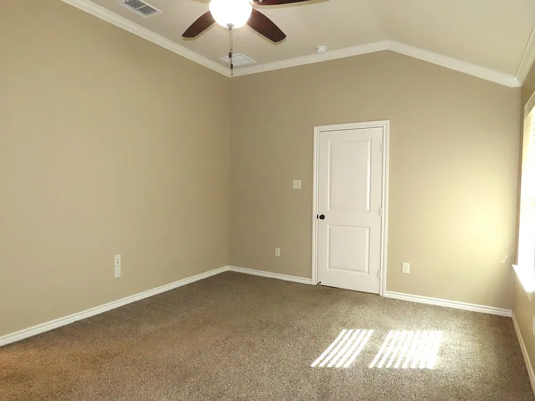 414 Asher — Photo 23