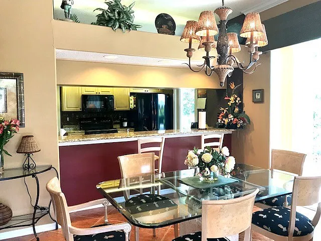2/2 Pool Home - Rosedale Country Club - Close To Shopping/Beaches — Photo 4