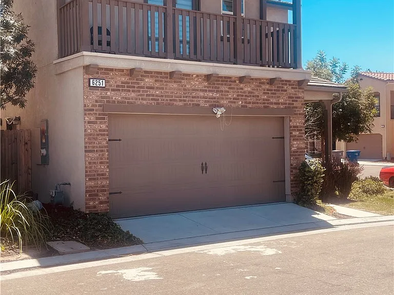 6251 E Overlook Way — Photo 2