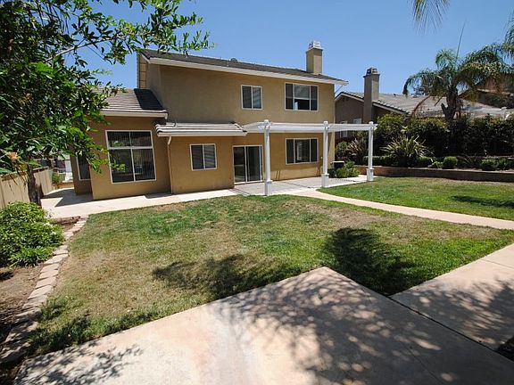 3rd image of 3300 Willow Park Cir