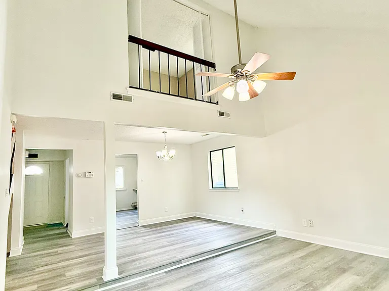 732 Garfield Ave — Photo 6