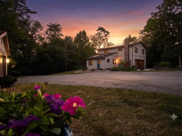 1911 Longs Gap Rd, Carlisle, PA 17013