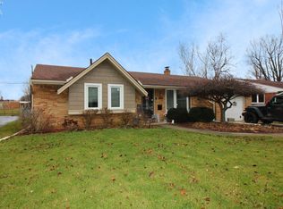 3319 N Eastmoreland Dr, Oregon, OH 43616