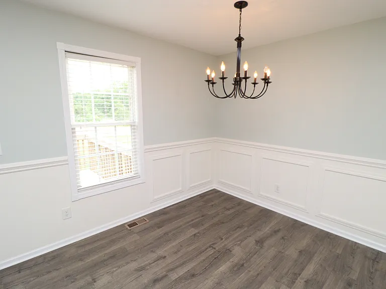 1041 Parkers Ridge Dr — Photo 15
