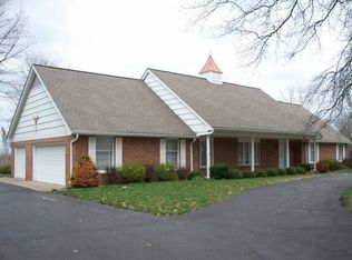 1804 Clearview Dr, Lexington, MO 64067