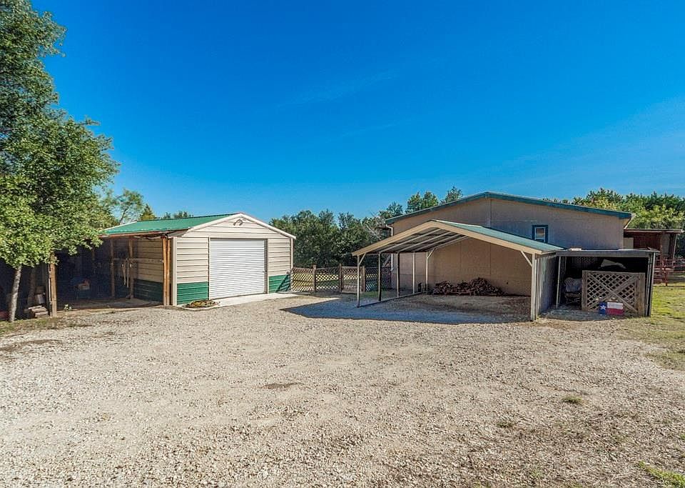 1st image of 426 County Road 685