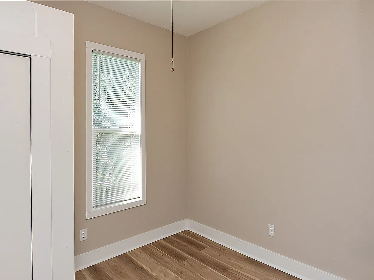 3 bed, 724 sqft, $1,700 — Photo 4