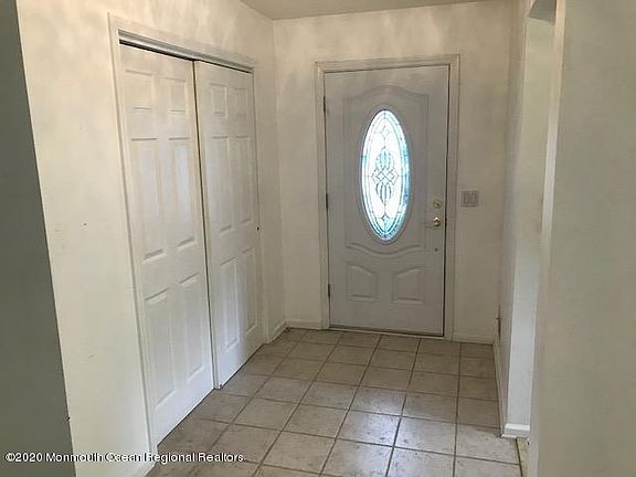 3rd image of 24 Rosewood Ct