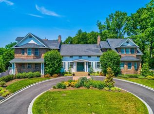 195 Pidgeon Hill Rd, South Huntington, NY 11746