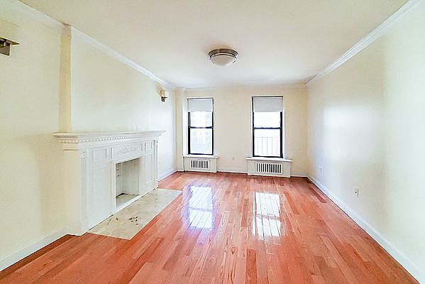 1st image of 400 E 63rd St #2B