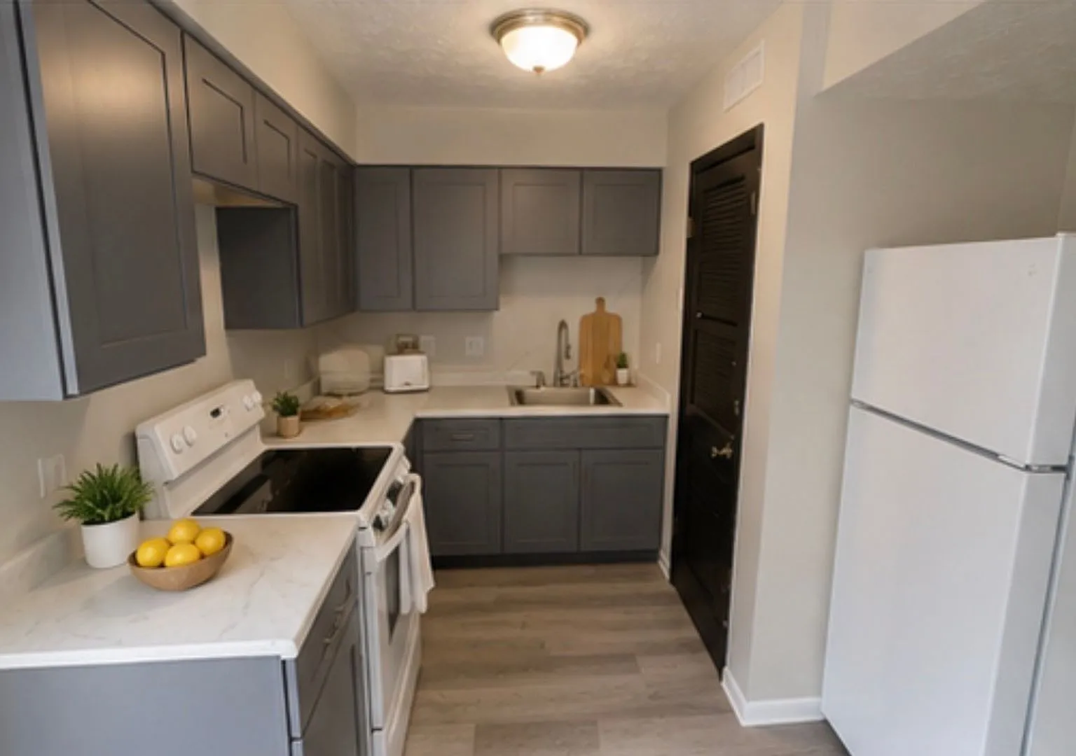 62 E Duncan St — Photo 3