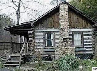 1107 Pine Hollow Way, Sevierville, TN 37876