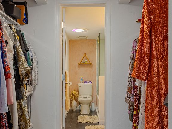 4th image of 1130 11th St APT 6H