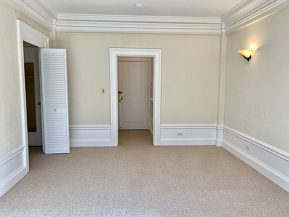 5th image of 805 Bush St APT 404