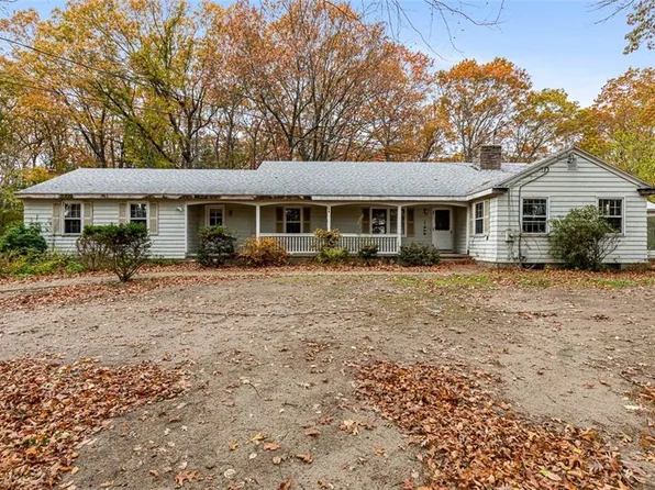 101 Cobble Hill Rd, Lincoln, RI 02865