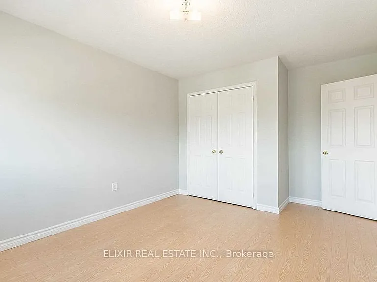 90 Delport Close — Photo 28