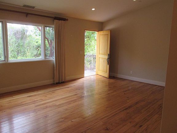 2nd image of 4733 San Antonio Ct #4733
