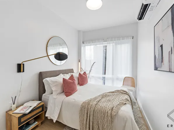 80 Linden Boulevard image 11 of 24