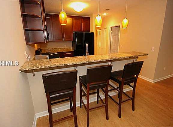 5th image of 40 Three Mast Ln #40