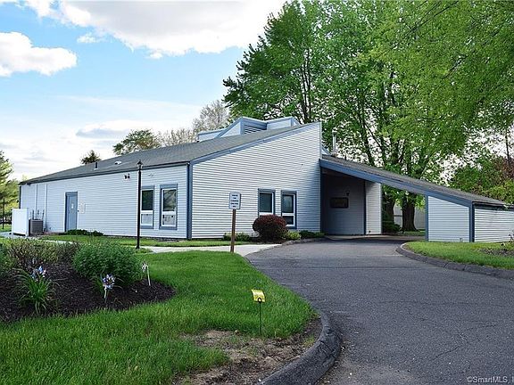5th image of 172 Candlewood Dr