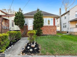 328 W Olive St, Westville, NJ 08093