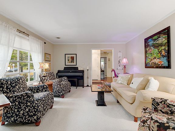 5th image of 104 S Prospect Ave