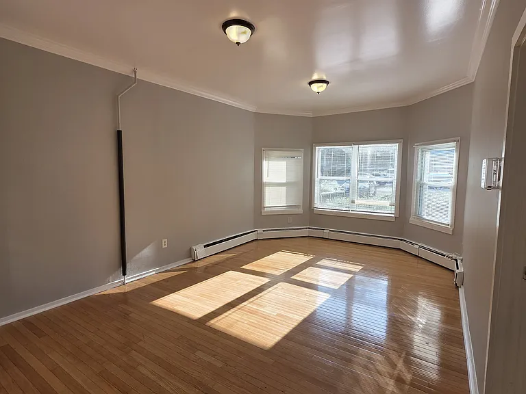 3230 Lexington Ave #11 — Photo 14