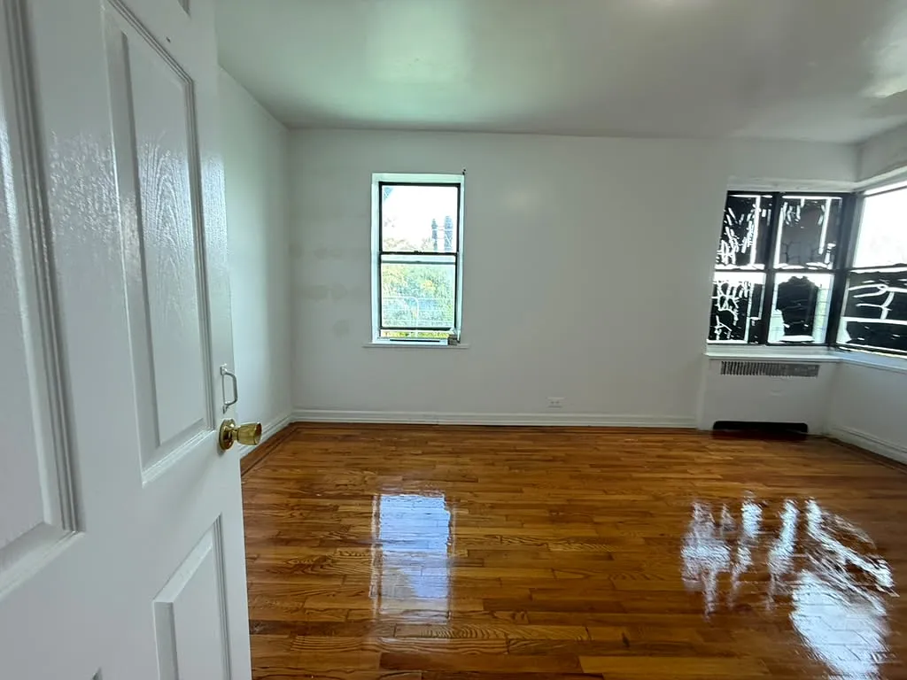 1 bed, 700 sqft, $2,762 — Photo 2