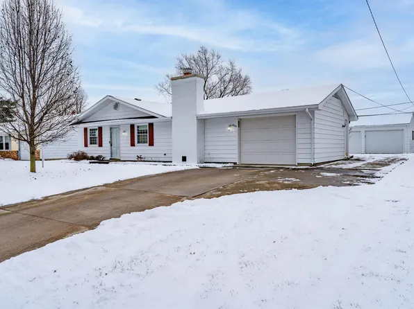 1626 E Macgregor Dr, New Haven, IN 46774