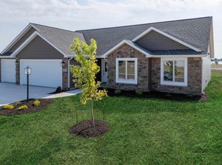 13527 Outpost Lodge Rd, Roanoke, IN 46783