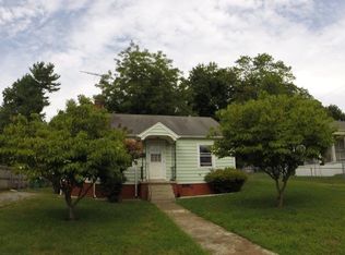 1205 Delk Dr, High Point, NC 27262