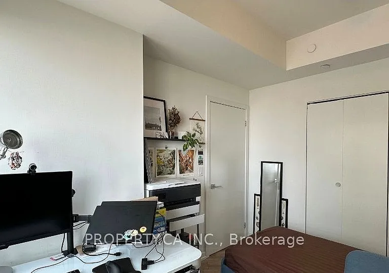 49 E Liberty St #1407 — Photo 21