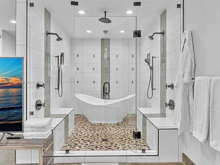 840 S Southlake Dr — Photo 65