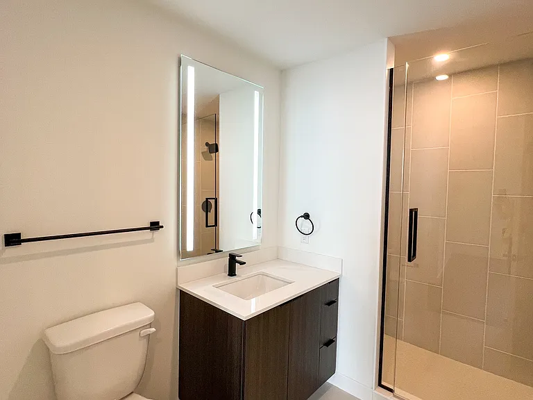 NW 1st Pl — Photo 6