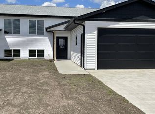 215 Dogwood Ave, Aurora, SD 57002